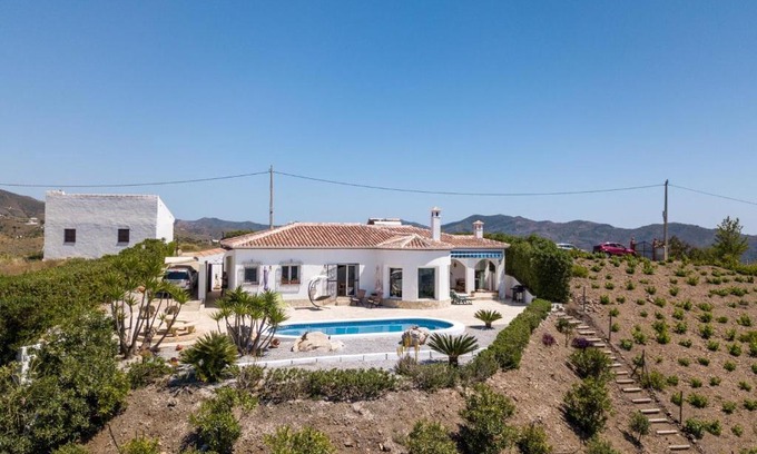 Canillas de Aceituno Casa | Casa lucía