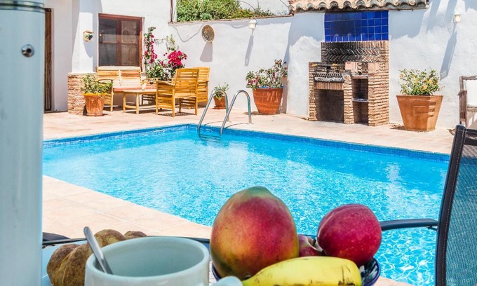 Pinos del Valle Casa | Casa Luna - 16th century traditional spanish village house