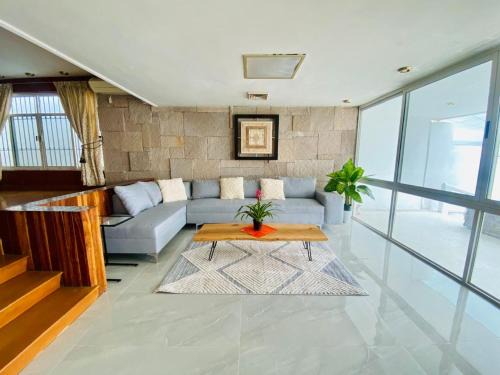 Monterrey Casa | Casa Luna Suites-4
