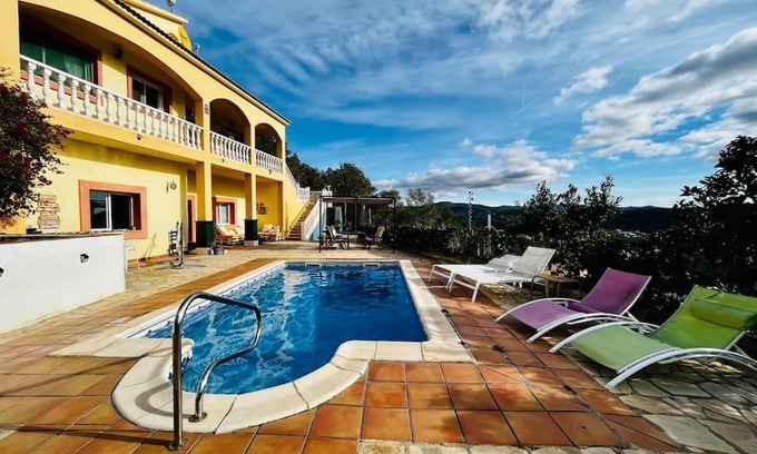 Olivella Casa | Casa Maca, espectacular casa con piscina y vistas