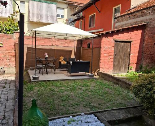 Asti Apartamento | Casa Magenta
