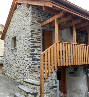 Roveredo Chalet De Esquí | Casa Majagatt Holiday Home