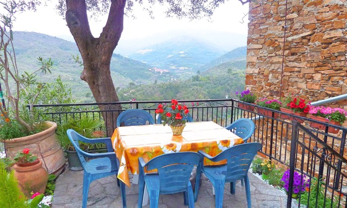 Civezza Casa | Casa Mamma Rosetta, a un paso del mar, las montañas y el carril bici.