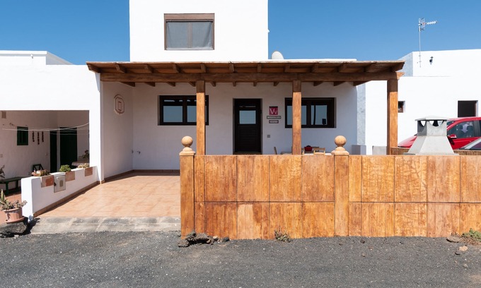 La Santa Casa | CASA MAR. FANTASTICA CASA AL LADO DEL MAR.