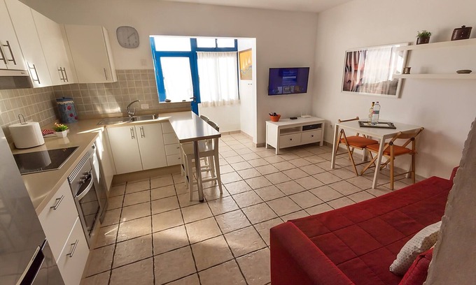 Caleta de Famara Apartamento | Casa Maralba Famara nice place in Lanzarote