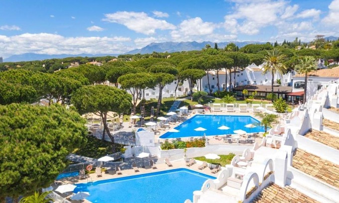 Urbanización Hacienda las Chapas Casa | Casa Marbella Vime Resort Gym Spa Pools