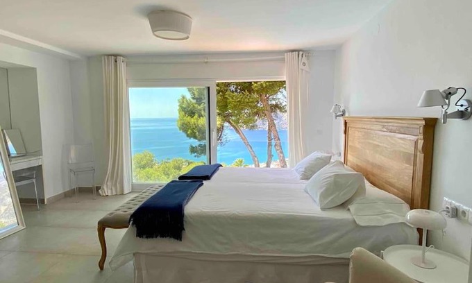 Almuñécar Villa | Casa Mare Nostrum: Heated Pool Stunning Views