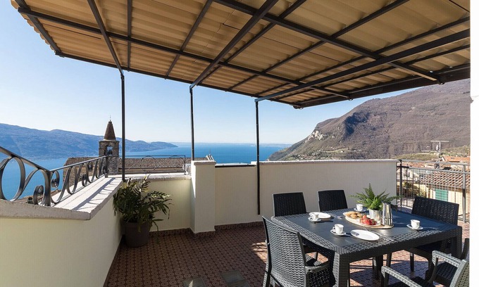Gardola Apartamento | Casa Marianna in old town with lake view