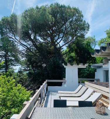 Tournon-sur-Rhone Cama Y Desayuno | Casa mARTa : Suites, terrasses et vue panoramique