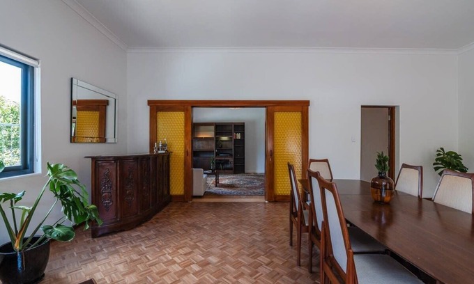 Arncliffe Casa | 'Casa Martin' - Light-Filled Arncliffe Haven