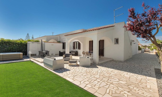 Villanova Casa | Casa Martina by BarbarHouse