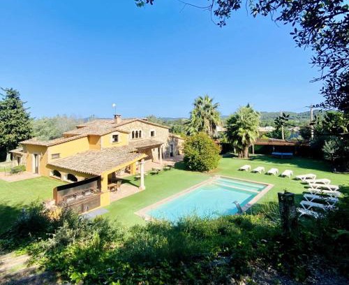 Mont-Ras Chalet De Esquí | Casa Mas Molines con piscina, jacuzzi y barbacoas