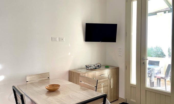 Marina di Felloniche Casa | CASA MELODIA - surrounded by olive groves with a view of the Ionian Sea