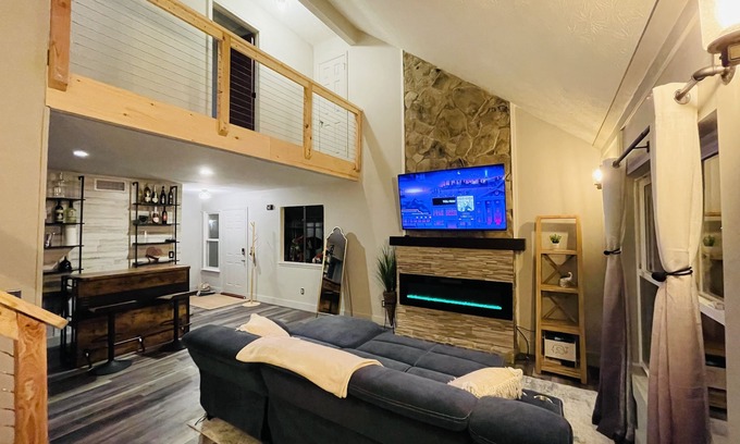 Smyrna Casa | Casa Mia by the Braves Stadium In Smyrna Ga