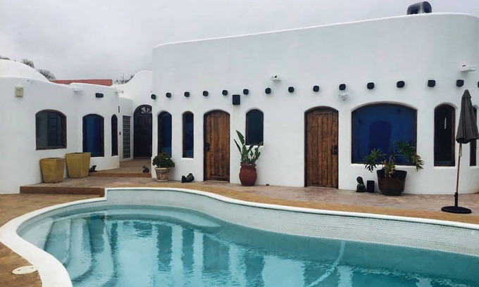 Primo Tapia Casa | Casa Mil Flores- Piscina - Jacuzzi frente al mar - Casa exótica frente a la playa -