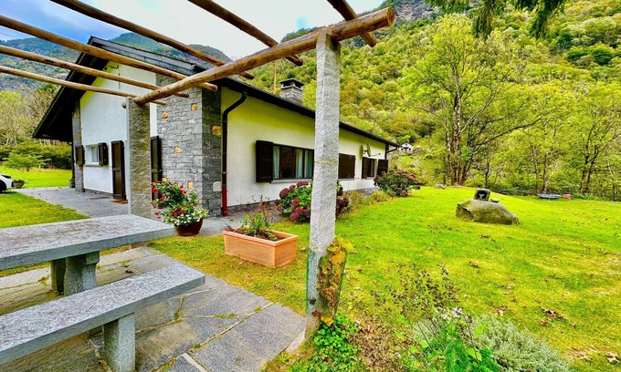 Gerra Verzasca Chalet De Esquí | Casa Mima 1, Gerra Verzasca, Switzerland