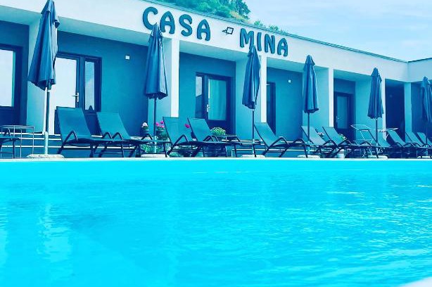 Pojejena Casa | Casa Mina Divici