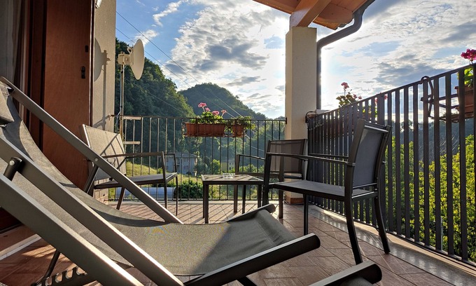 Valdagno Apartamento | 🌳 Casa Modigliani 🎨 - Art and Nature. Take a break from work and come relax.