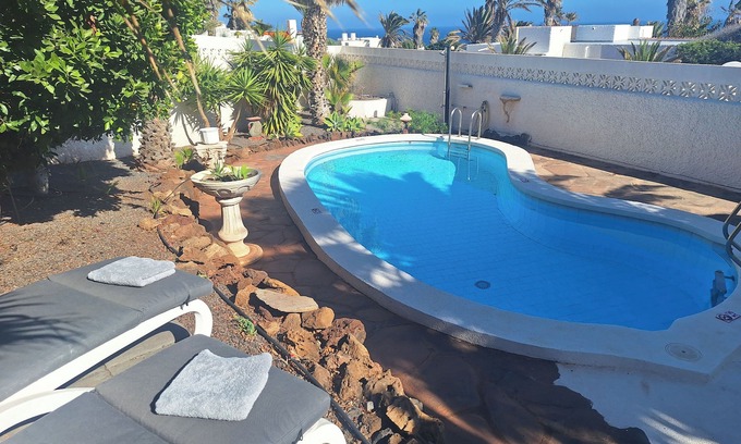 Arico Chalet De Esquí | Casa Momo - Chalet con piscina privada y terrazas