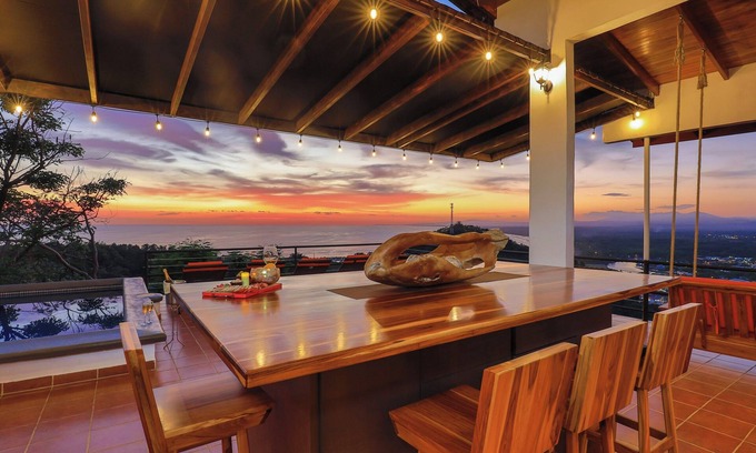 El Cerro Casa | Casa Mono Montaña, Amazing Ocean View House Private Pool in Manuel Antonio