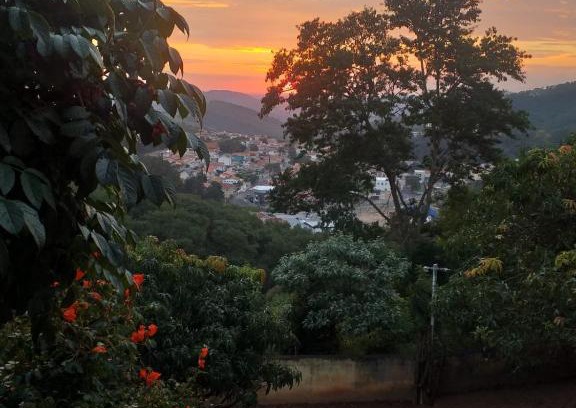 Aguas de Lindoia Casa | casa montanha com piscina