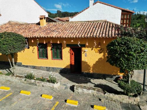 Duitama Casa | Casa Mostaza Pueblito Boyacense