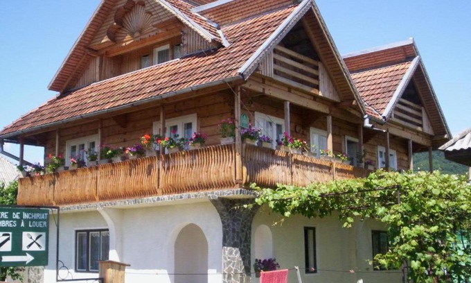 Vadu Izei Casa | Casa Muntean