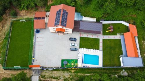 Orlat Casa | Casa Munty