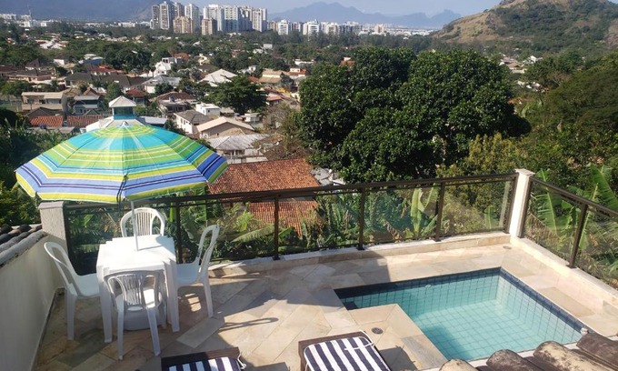 Recreio dos Bandeirantes Casa | Casa na Paz da Montanha a 600 Metros da Praia