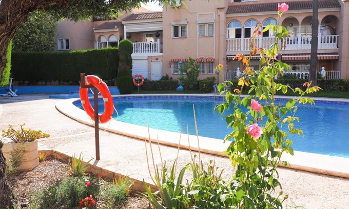 El Albir Apartamento | Casa Narú Albir, duplex appartement met ruim terras en buitenkeuken