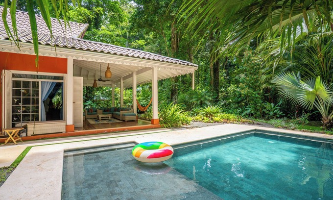 Manzanillo Apartamento | Pool Villa & Garden with Beach Access