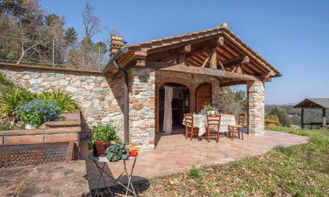 Sassetta Villa | Casa Nel Bosco - Dos Habitaciones Piso, Capacidad 4