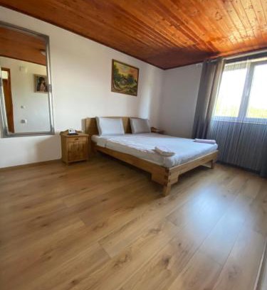 Hateg Casa | Casa Nicollae