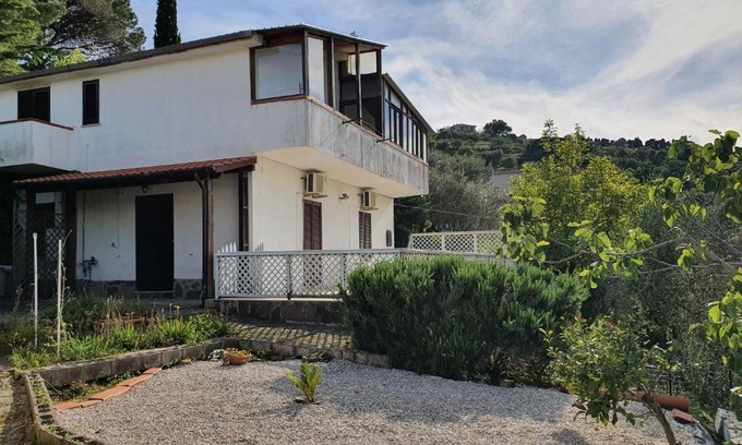 Perdifumo Casa | Casa Ninina