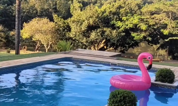 Jardim Primavera Casa | Casa no Lago com Vista Espetacular!