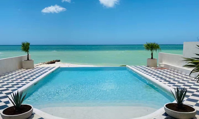 Chuburná Puerto Casa | Casa Ocea ~ An Oceanfront Art Retreat