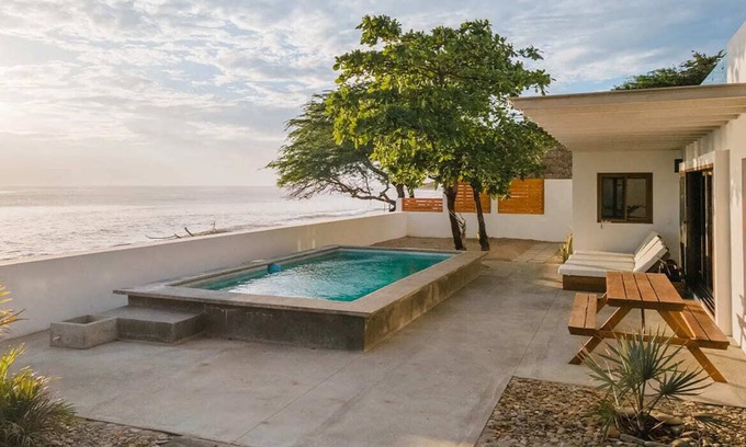Jiquelite Casa | Casa Ohana - Beachfront House In Playa Popoyo