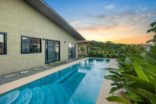 Las Escobas del Venado Apartamento | Casa Ola - Tropical Beachside Escape