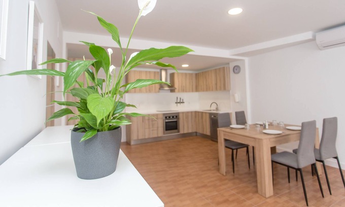 Pobles de l'Oest Casa | Casa Orrente, en Valencia fácil de aparcar, junto a la Feria