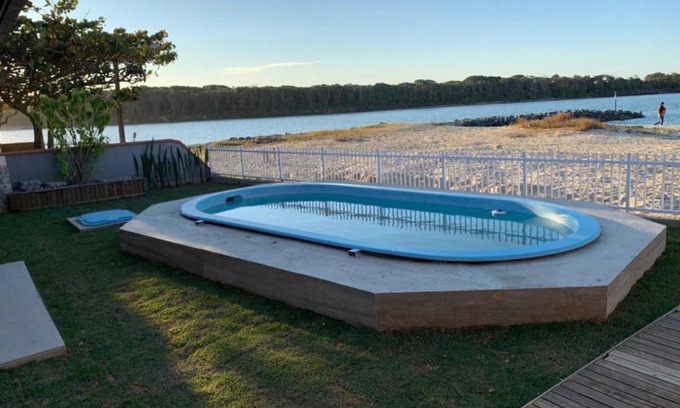 Balneario Barra do Sul Casa | Casa pé na areia em barra do sul