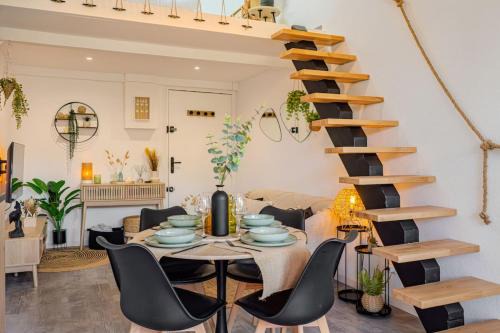 Carnon-Plage Apartamento | Casa Paillote - On the Port - Air Conditioning - Calm and Cozy