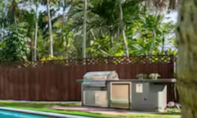 North Central Hollywood Casa | Casa Palma | Tropical Pool | 15 min to Beach