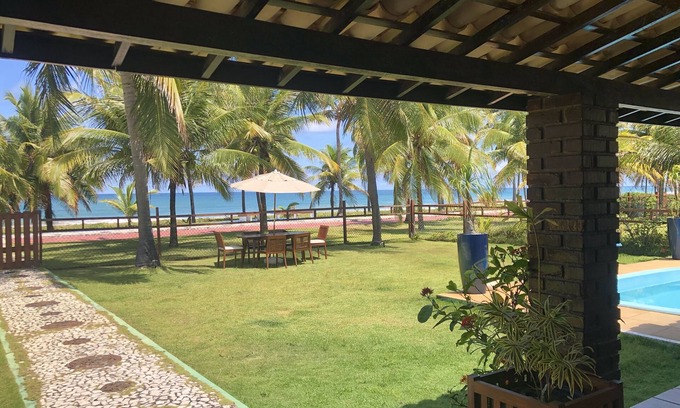 Canto do Mar Casa | Casa Paraiso Guarajuba - 6 suites, right on the sand.