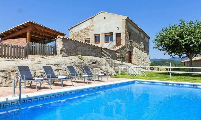 Sagas Casa | Casa Pau - Lovely Catalan limestone villa in private surroundings with pool