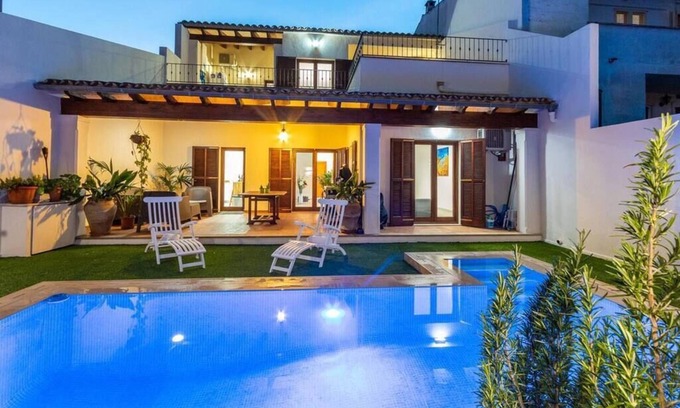 Consell Casa | Casa Pintor, Charming Townhouse in centre of Consell
