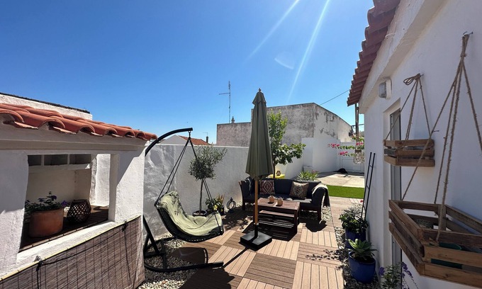 Ferragudo Casa | Casa Pirilampo in the heart of Ferragudo, 450m from the beach Pet friendly