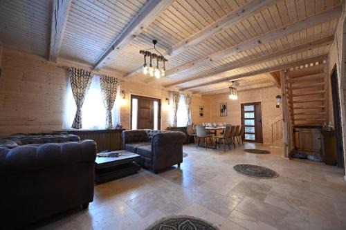 Rasnov Casa | Casa Pop