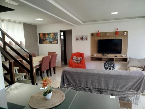 Alto Ribeirao Leste Casa | Casa próximo a Praia Morro das Pedras e Aeroporto
