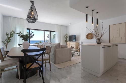 Buenas Noches Casa | Casa Primera Línea 4 dormitorios