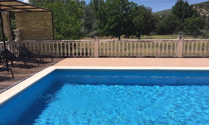 Montefrio Villa | Casa Puente Romano, Montefrio, 2 to 8 persons.